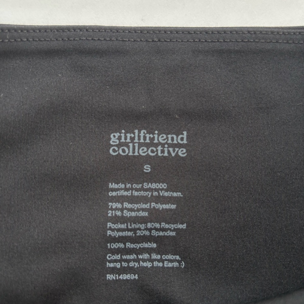 girlfriend collective Black Compressive Bike Shorts - S - Picture 2 of 3